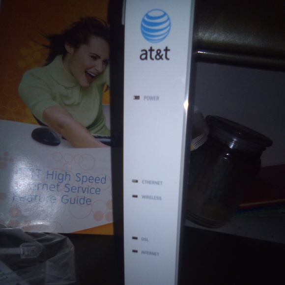 ATT 2WIRE Gateway DSL Modem with all connections - Picture 2 of 4